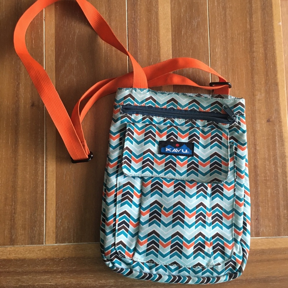 Kavu cross body purse